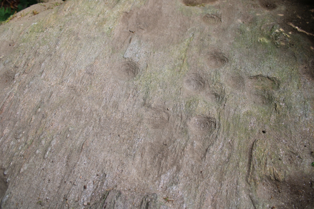 Click for full size image of Sass Pagan (Pagan stone) (PID:261517) Sass Pagan (Pagan stone)