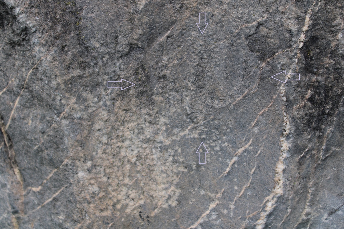 Click for full size image of Chemin des Collines Menhirs (PID:267096) Chemin des Collines Menhirs