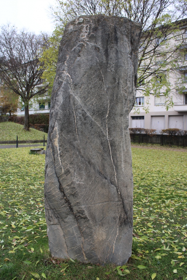 Click for full size image of Chemin des Collines Menhirs (PID:267094) Chemin des Collines Menhirs
