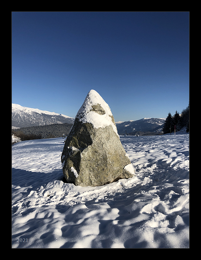 Falera Menhirfeld (PID:221437) Falera Menhirfeld