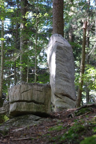 Menhirs de Chessières