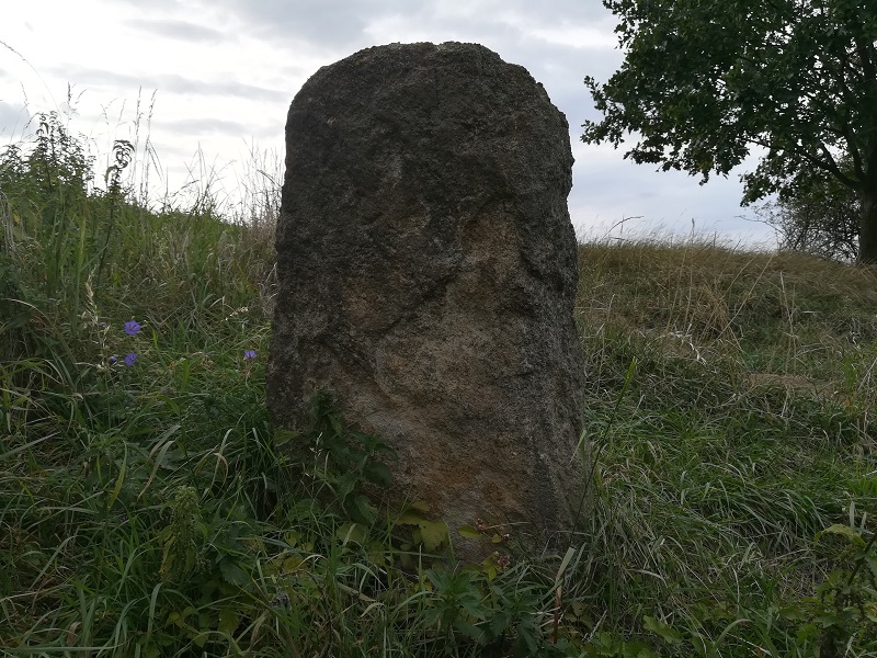 Click for full size image of Kamenný Most Menhir (PID:215073) Kamenný Most Menhir