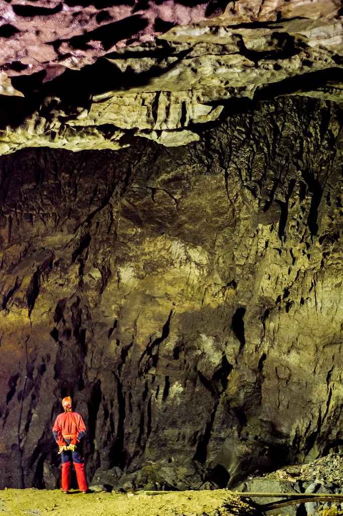 Click for full size image of Býčí skála (PID:115363) Býčí skála