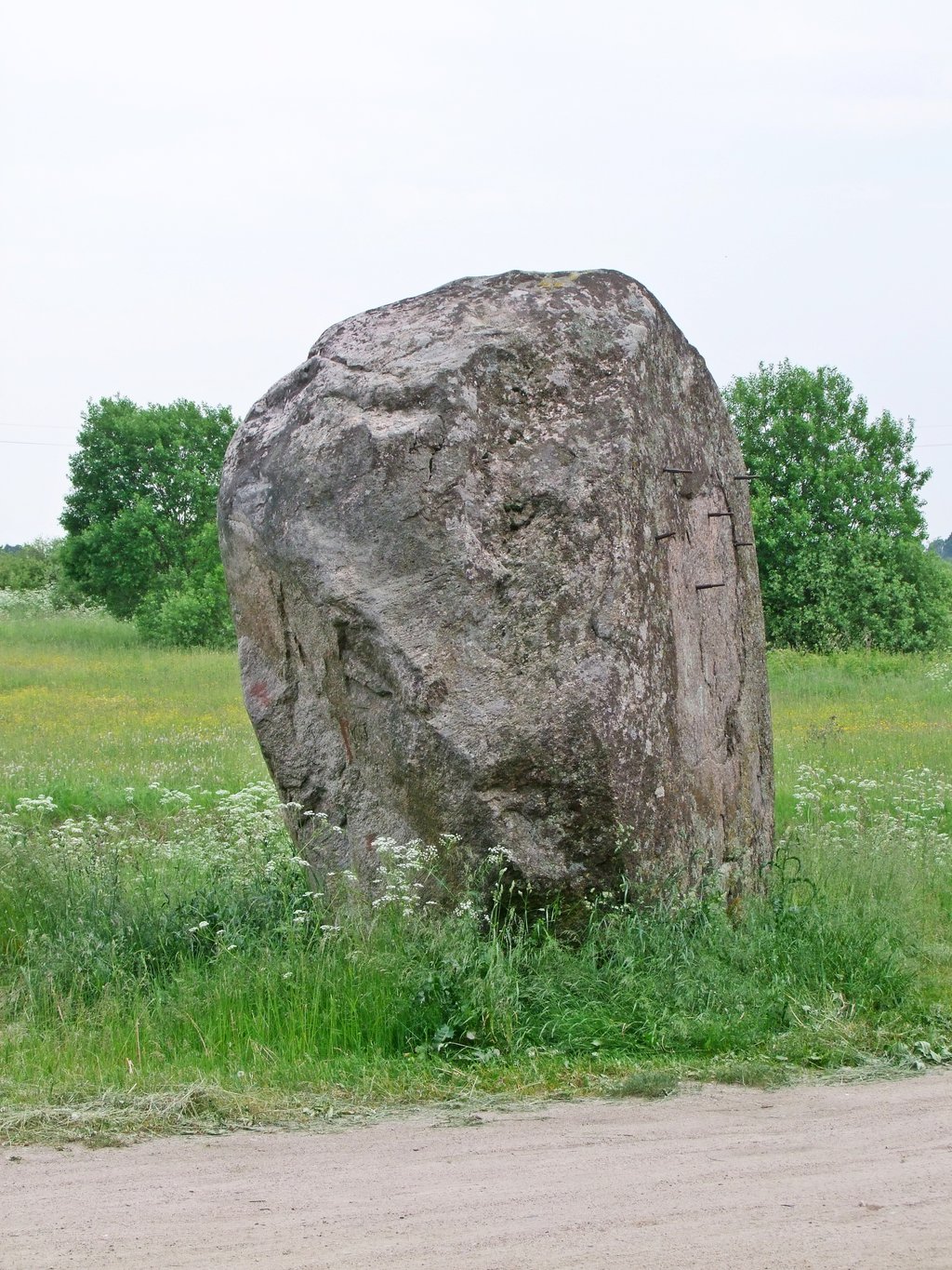 Click for full size image of Kalesninkų akmuo (PID:137968) Kalesninkų akmuo
