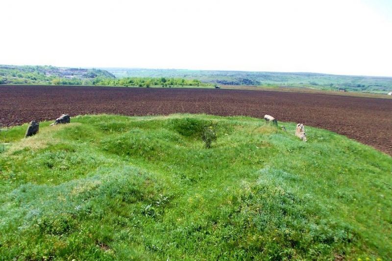 Yuzhnoukrainsk Cromlech