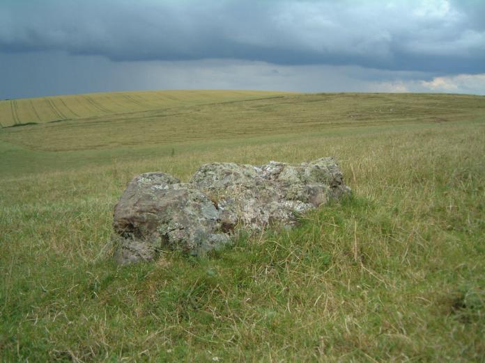 Poxwell Cairn