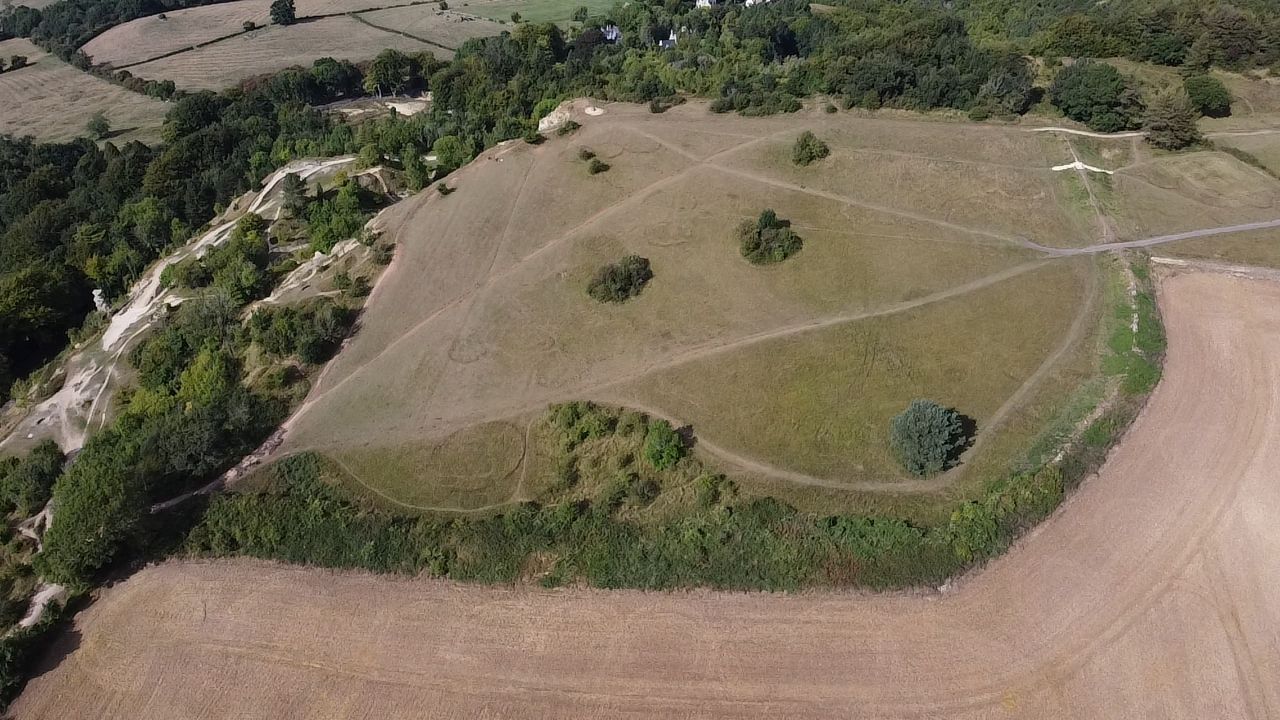 Click for full size image of Leckhampton Hill (PID:249300) Leckhampton Hill