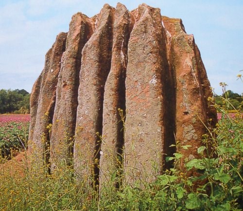 Click for full size image of The Queen Stone (PID:60710) The Queen Stone