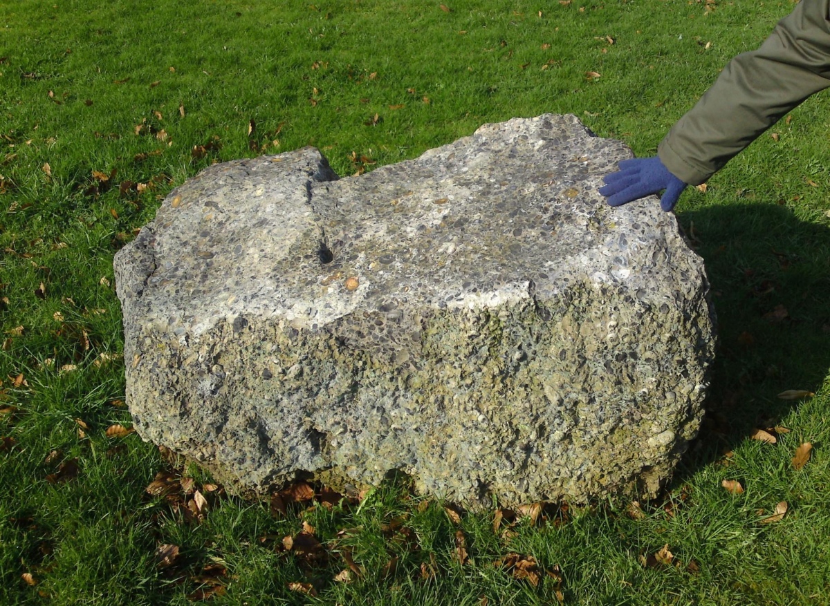 Great Gaddesden church puddingstones