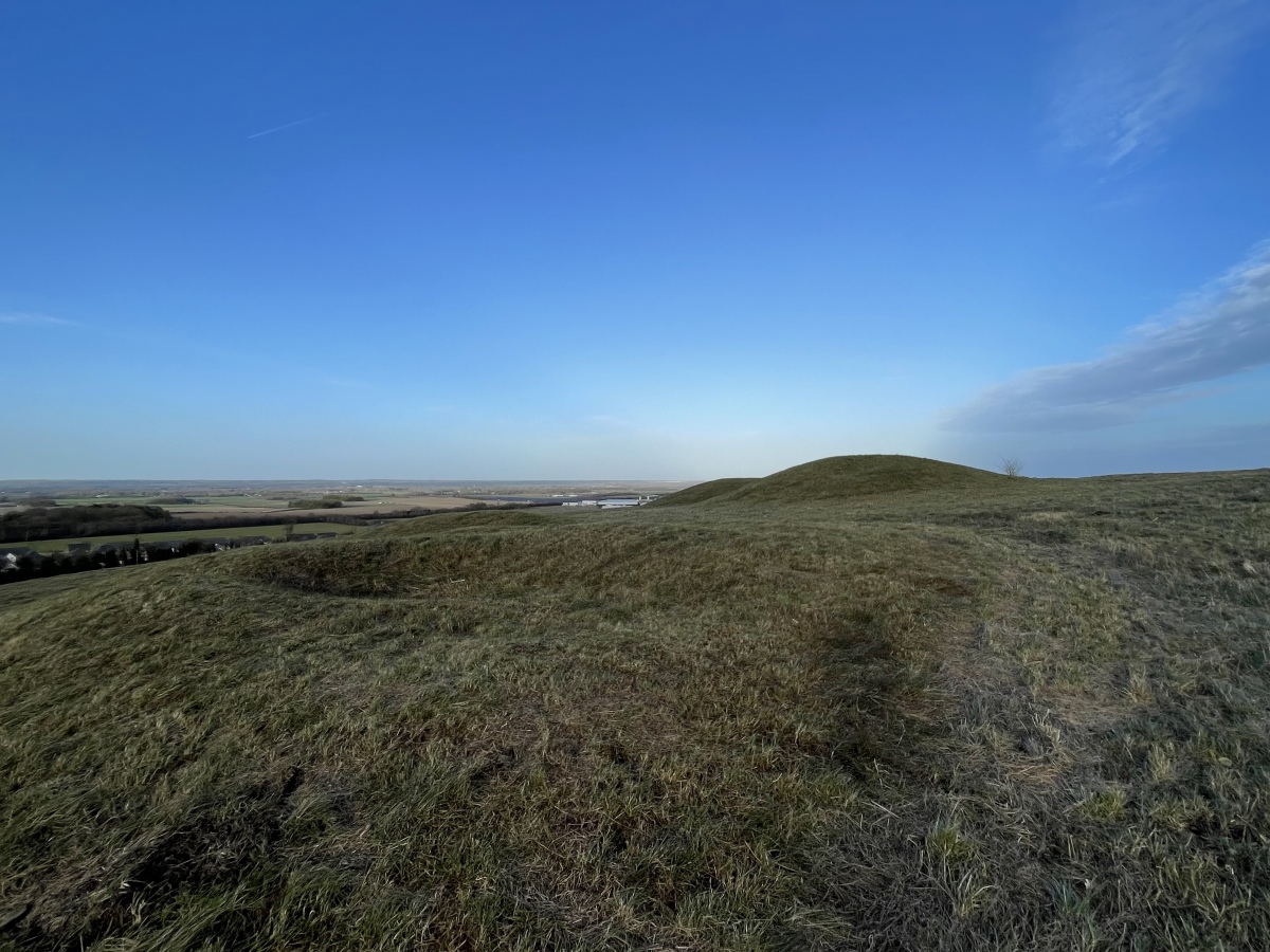 Click for full size image of Therfield Heath Five Hills (PID:284566) Therfield Heath Five Hills