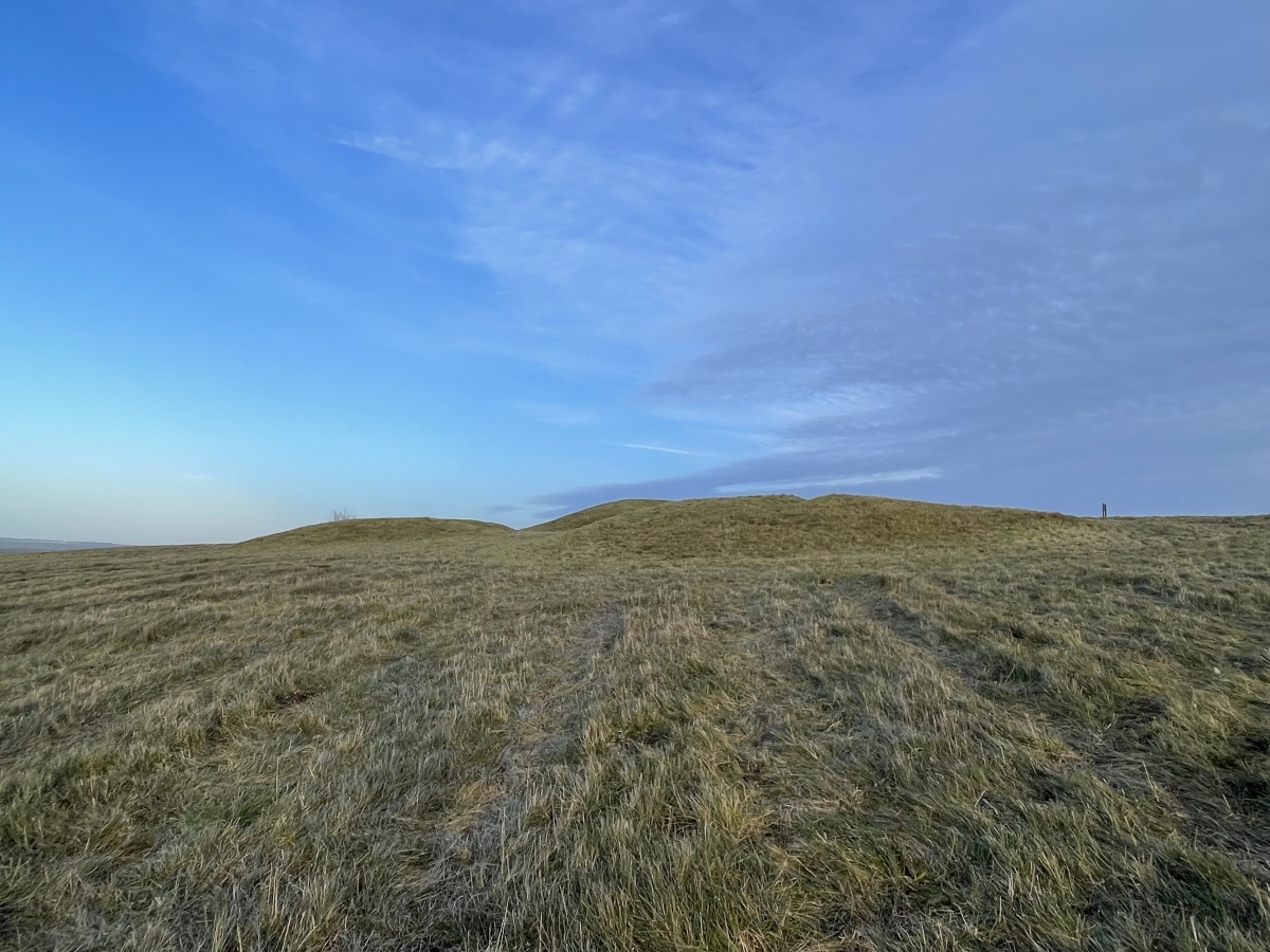Click for full size image of Therfield Heath Five Hills (PID:284567) Therfield Heath Five Hills