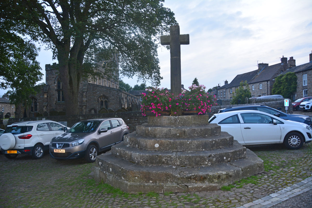 Askrigg Cross