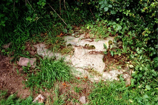 Click for full size image of Hautville's Quoit (PID:88619) Hautville's Quoit