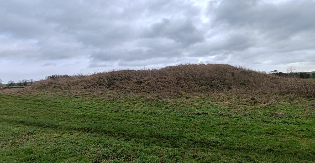 Click for full size image of Longstones Barrow (PID:286042) Longstones Barrow