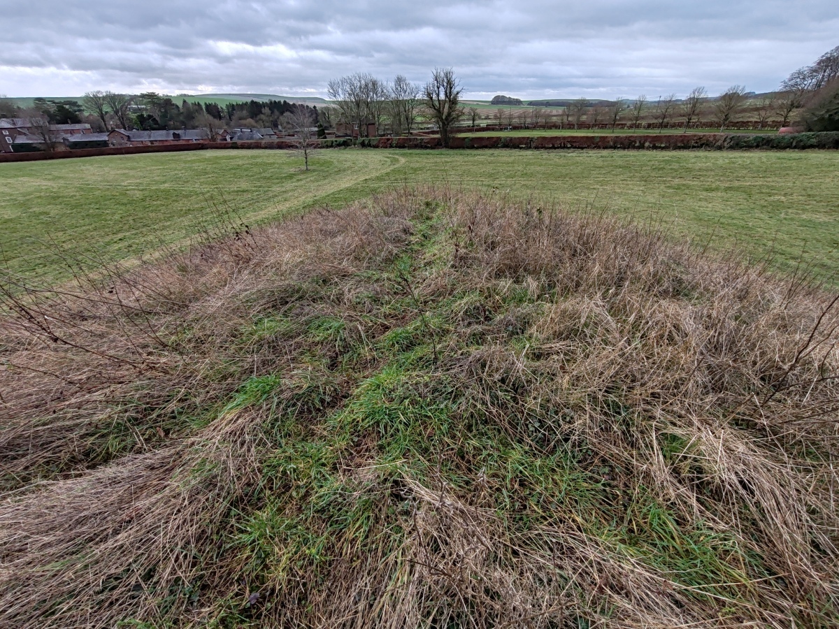 Click for full size image of Longstones Barrow (PID:286041) Longstones Barrow