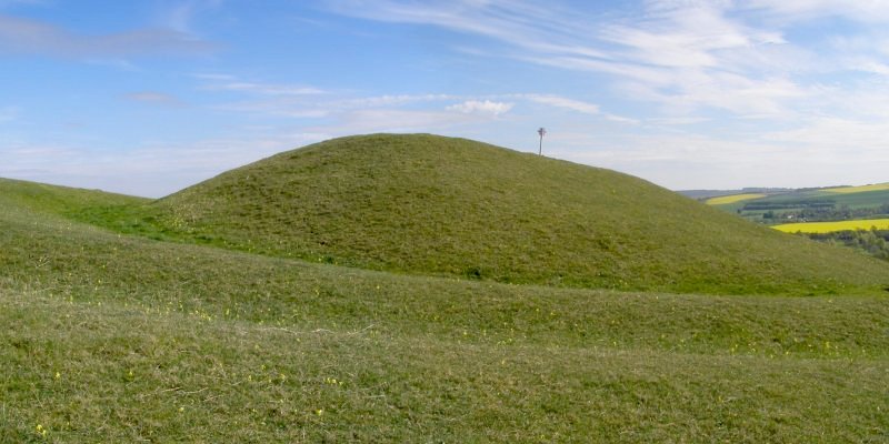 Click for full size image of Scratchbury Camp barrows (PID:29264) Scratchbury Camp barrows