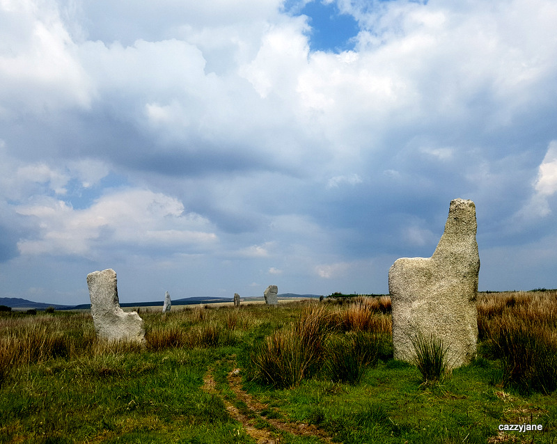 Click for full size image of Stripple Stones (PID:181968) Stripple Stones