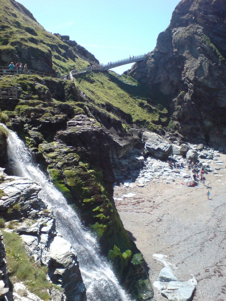 Click for full size image of Tintagel Cliff Castle (PID:233819) Tintagel Cliff Castle