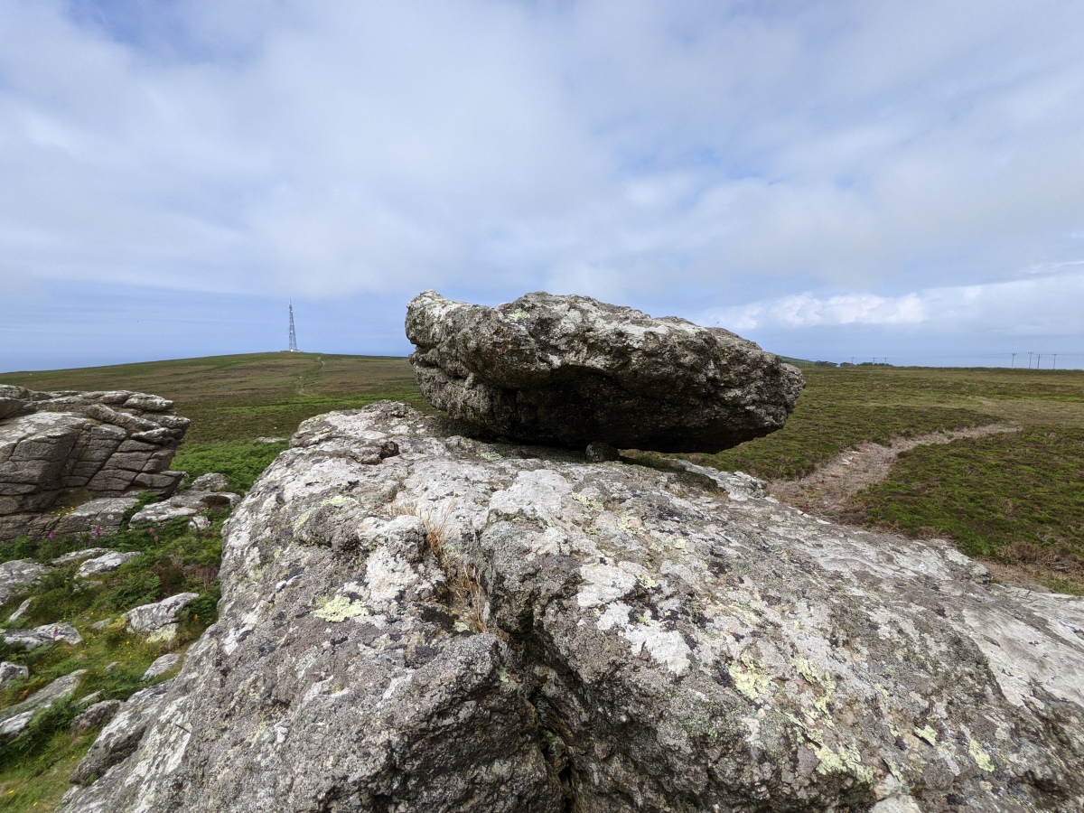 Click for full size image of Carn Kenidjack propped stone (PID:228974) Carn Kenidjack propped stone