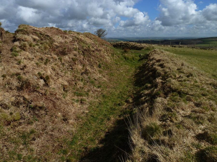 Click for full size image of Castle an Dinas (St Columb) (PID:155875) Castle an Dinas (St Columb)
