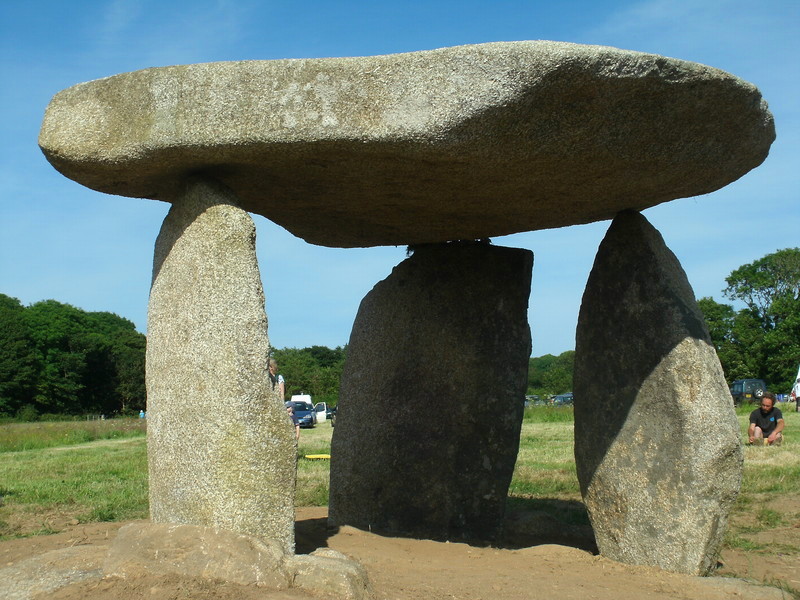 Click for full size image of Carwynnen Quoit (PID:120840) Carwynnen Quoit