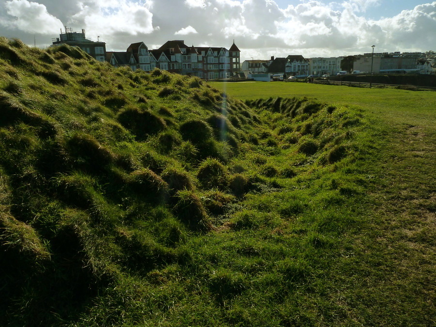 Click for full size image of Barrowfields (PID:164459) Barrowfields
