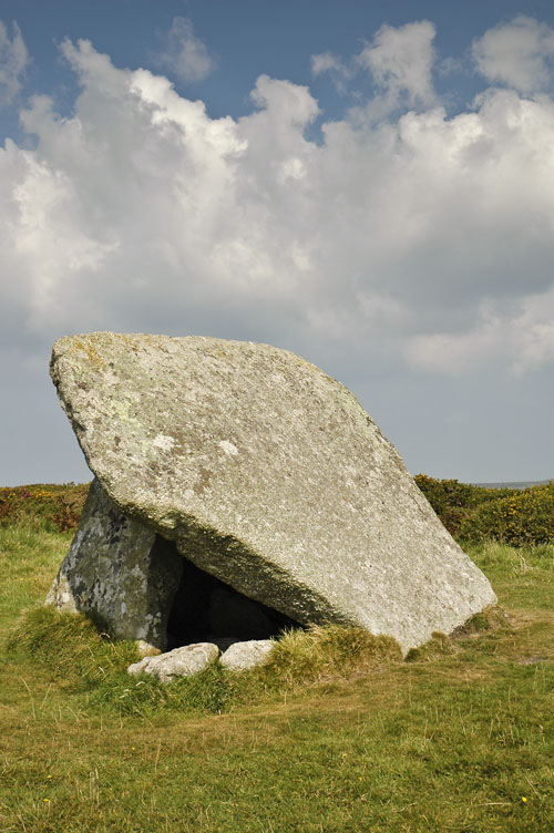 Click for full size image of Mulfra Quoit (PID:72392) Mulfra Quoit