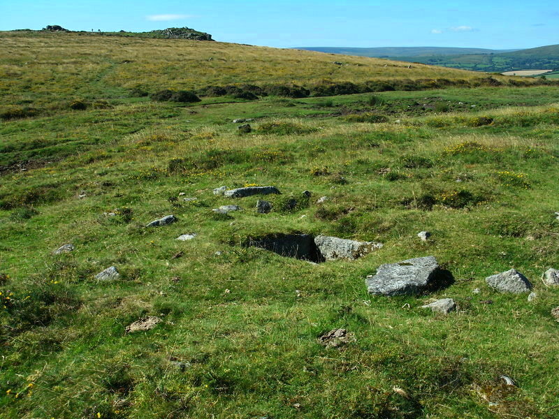 Blackslade Down Cairn and Cist