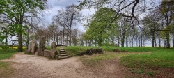 Click for full size image of Wayland's Smithy (PID:240362) Wayland's Smithy