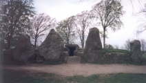 Click for full size image of Wayland's Smithy (PID:689) Wayland's Smithy