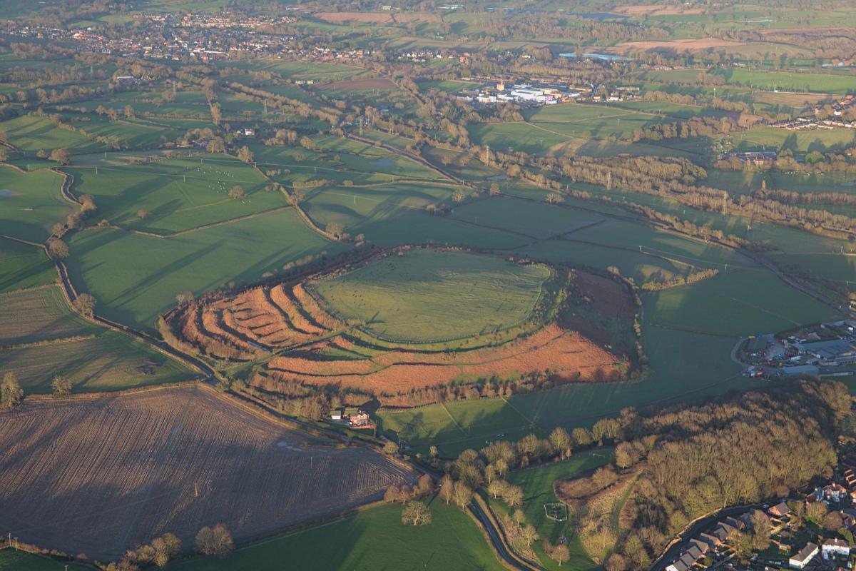 Click for full size image of Old Oswestry Fort (PID:276178) Old Oswestry Fort