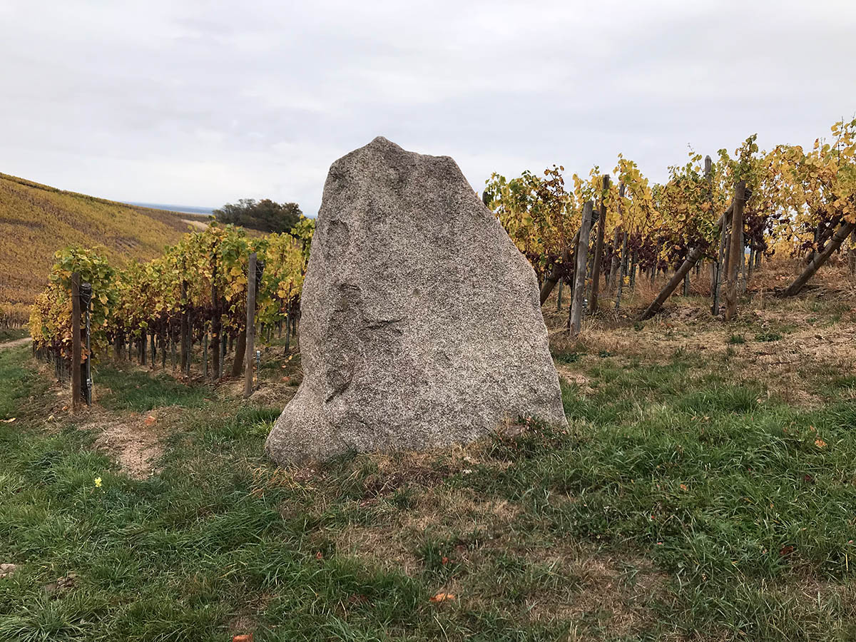Click for full size image of Dambach-la-Ville Menhir (PID:189459) Dambach-la-Ville Menhir