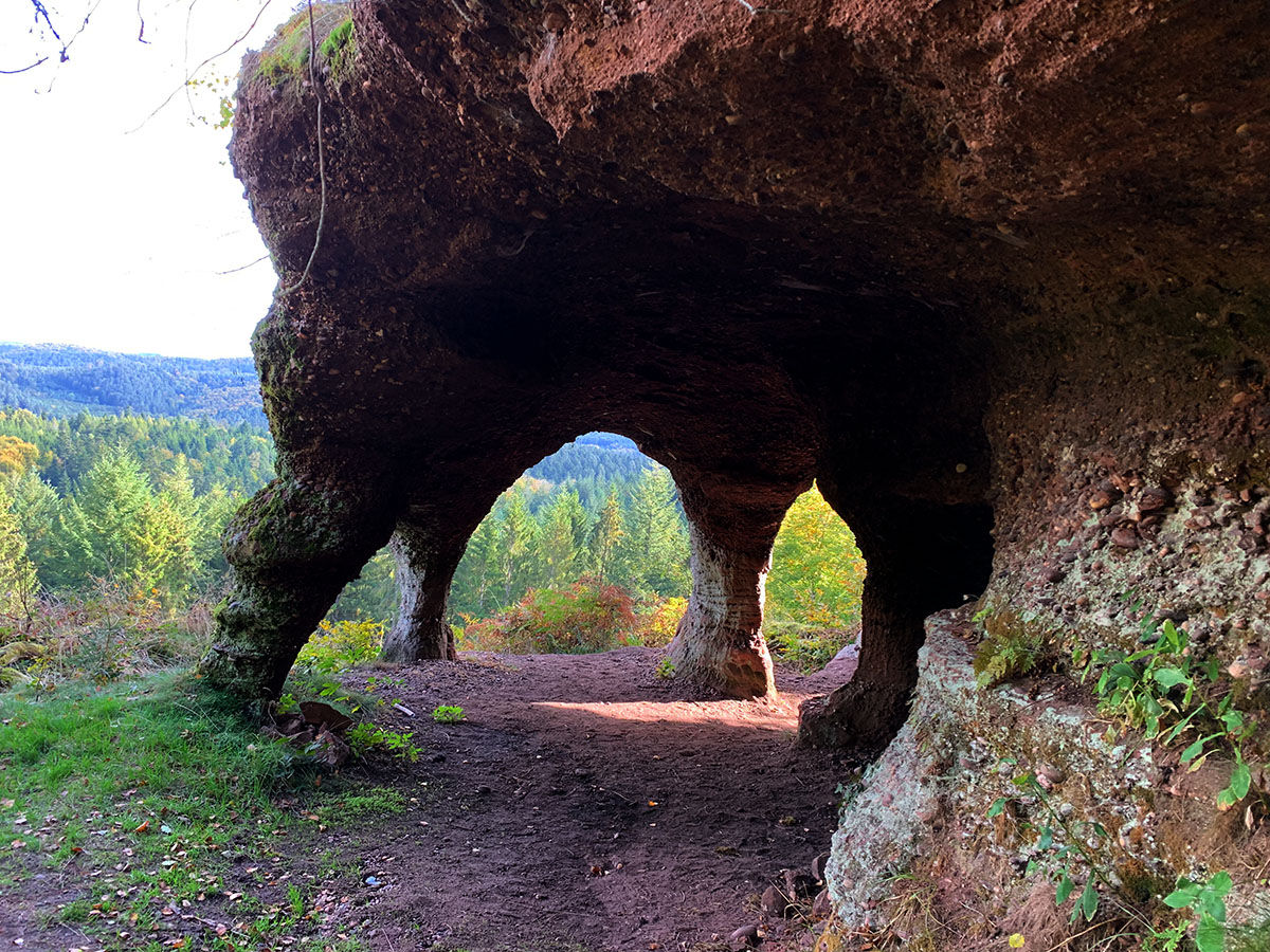 Click for full size image of La Roche des Fées St. Quirin (PID:204701) La Roche des Fées St. Quirin