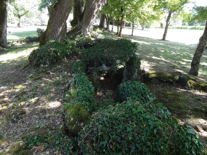 Roquefort Allée couverte