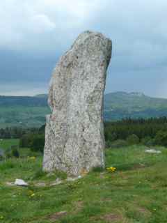 Click for full size image of Chièze Menhir (PID:58483) Chièze Menhir