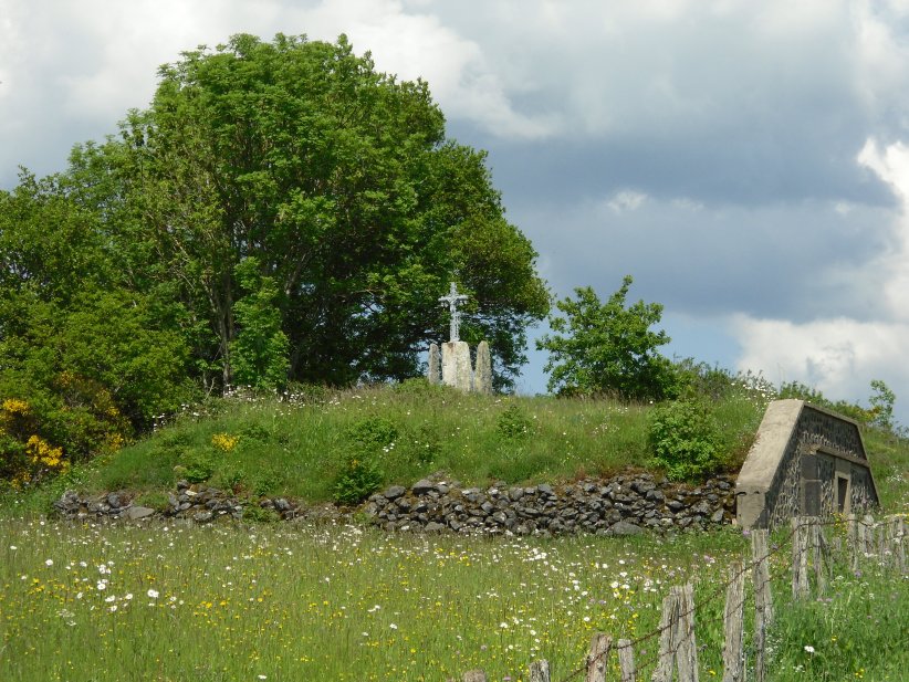 Menhirs de Monges