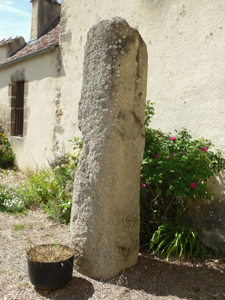 Cimetière Menhir