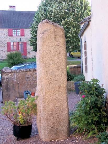 Cimetière Menhir