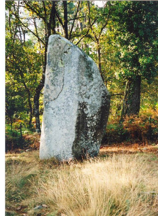 Kerlescan Tertre and menhir