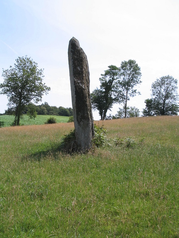 Menhir de Kerdoret