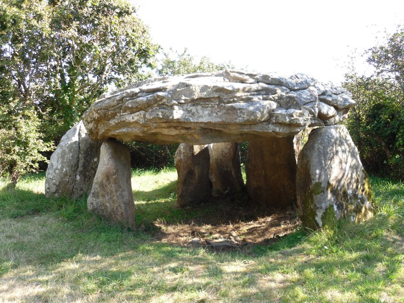 Kerran dolmens