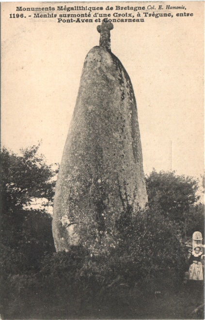 Menhir de Kérangallou