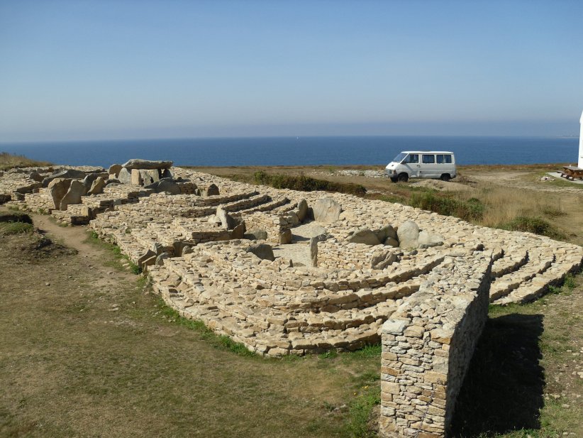 Cairn de Menez Dregan 