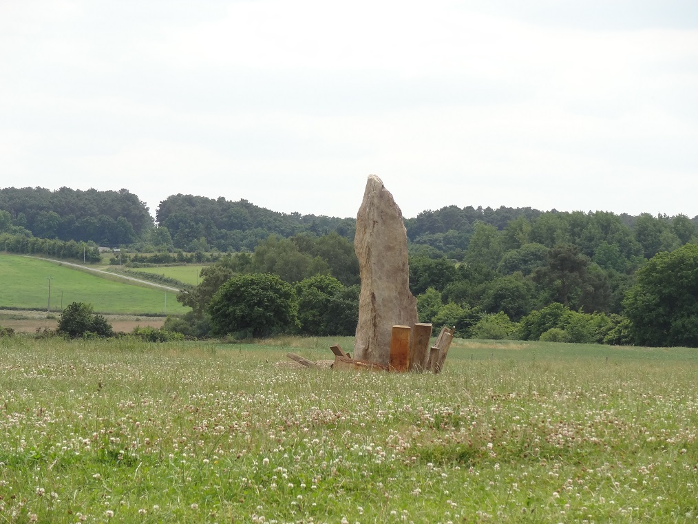 Click for full size image of Menhir des Landes de Gremel (PID:178868) Menhir des Landes de Gremel