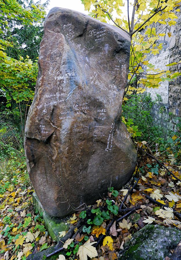 Menhir de l'Abbaye