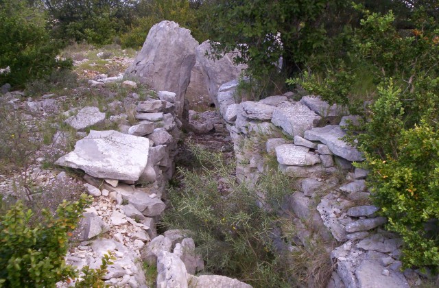 Masselle dolmen 1
