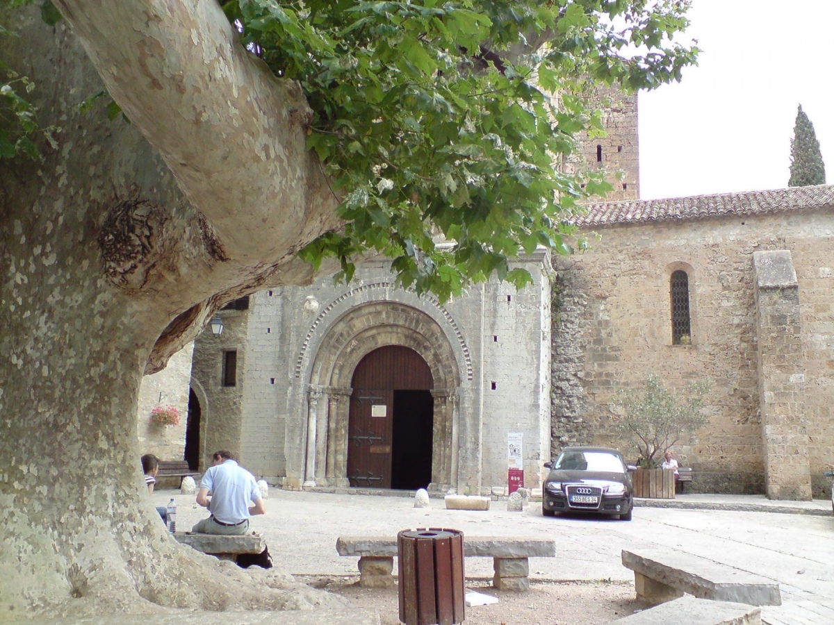 Click for full size image of Abbey of Saint Guilhem le Desert (PID:233411) Abbey of Saint Guilhem le Desert