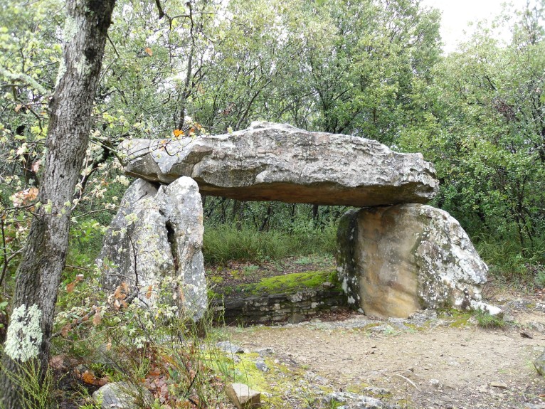 Dolmen de Coucouveze (PID:109481) Dolmen de Coucouveze