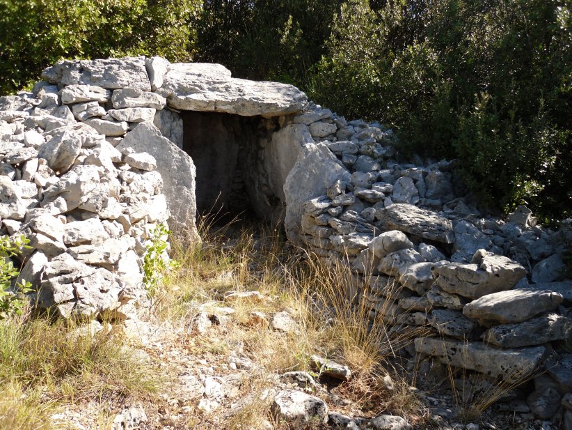 Click for full size image of Dolmen de la Citerne (PID:115245) Dolmen de la Citerne