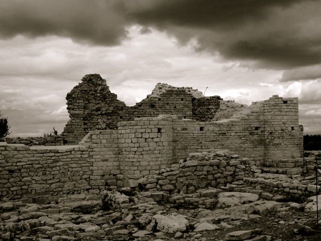 Oppidum du Camp de César (Laudun-l'Ardoise) (PID:147888) Oppidum du Camp de César (Laudun-l'Ardoise)